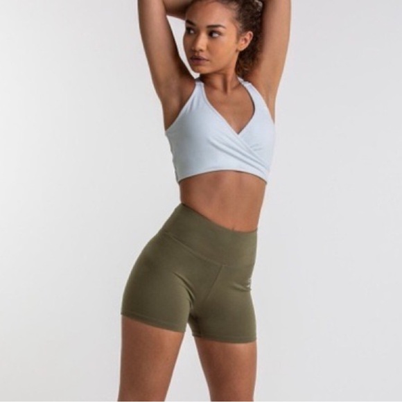 OG Gymshark Dreamy Shorts - Picture 2 of 9